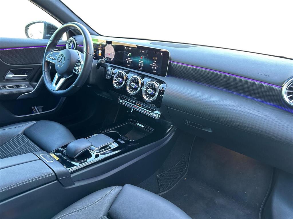 Mercedes-Benz A200 Progressive Line billede 10