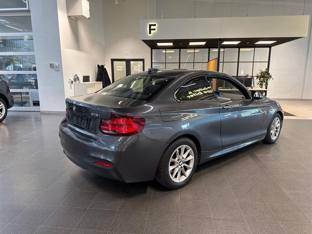 BMW 218i Advantage billede 2