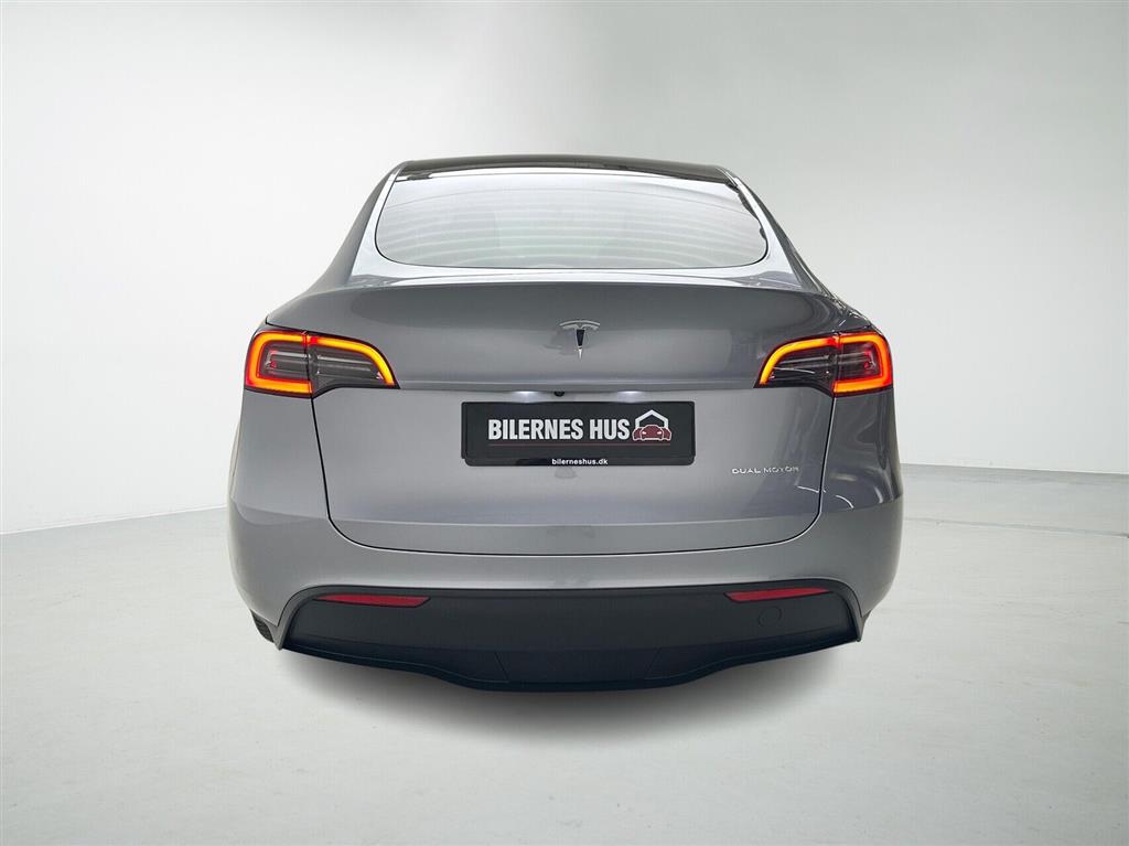 Tesla Model Y Long Range billede 8