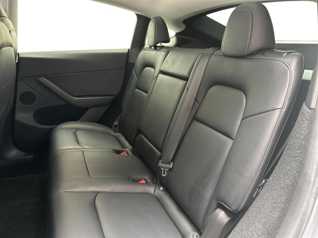 Tesla Model Y Long Range billede 13