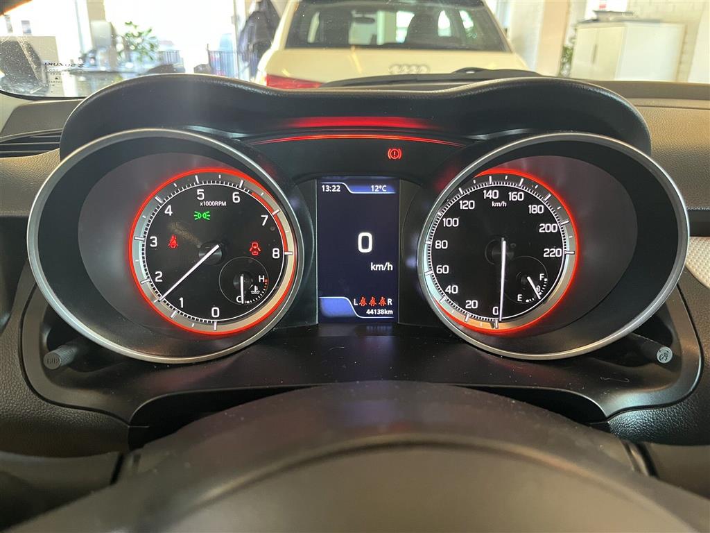 Suzuki Swift Action AEB billede 10
