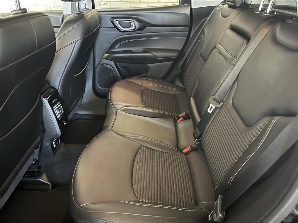 Jeep Compass Night Eagle generic.image 10