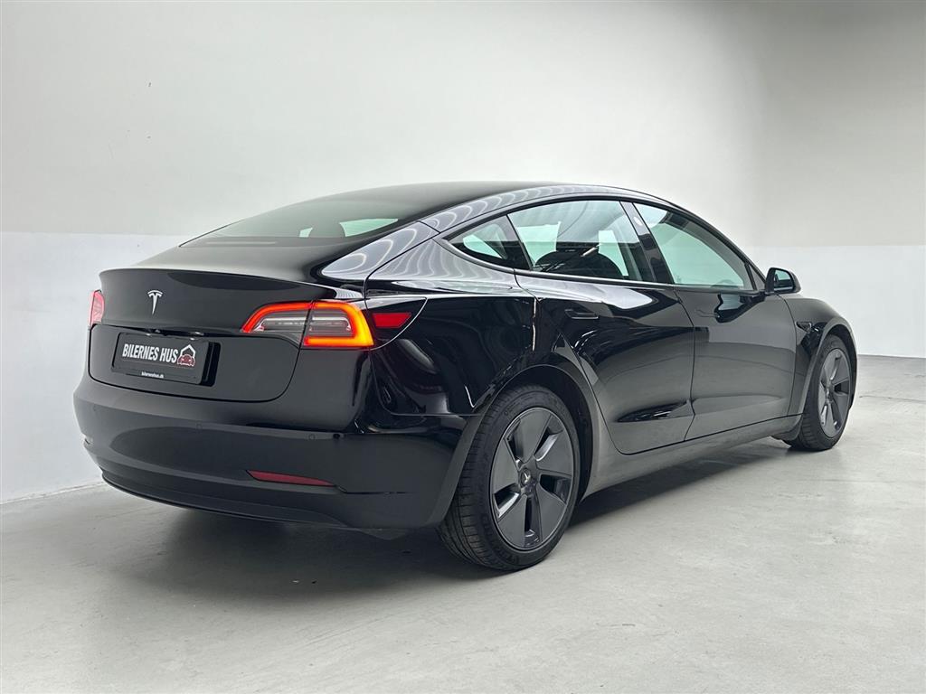 Tesla Model 3 Standard Range Plus billede 2