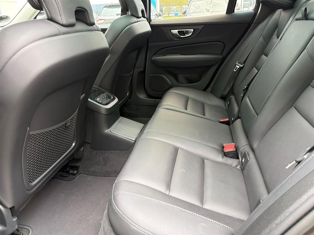 Volvo V60 Ultimate generic.image 7