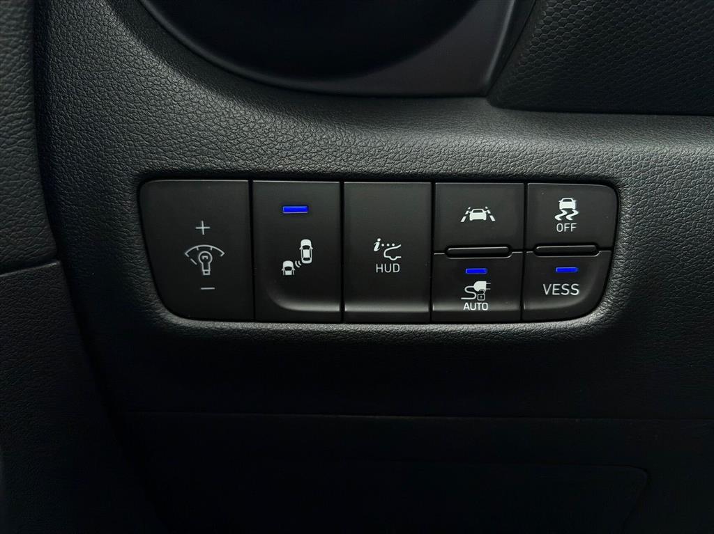 Hyundai Kona Premium generic.image 20