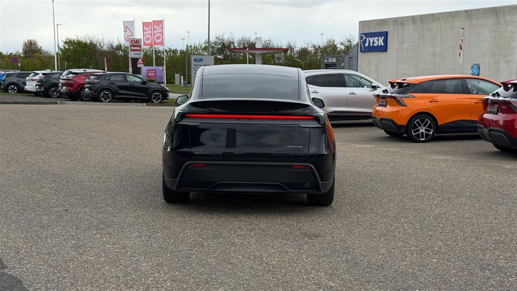 Tesla Model Y Long Range billede 6