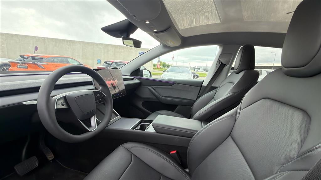 Tesla Model Y Long Range billede 7