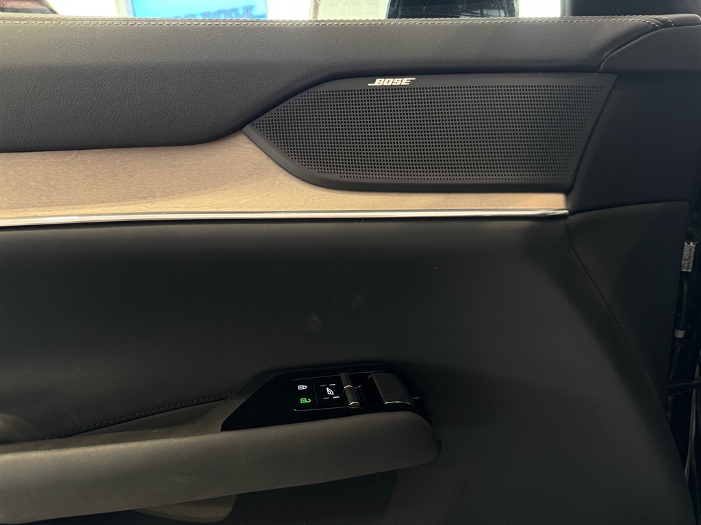 Volvo EX90 Plus generic.image 13