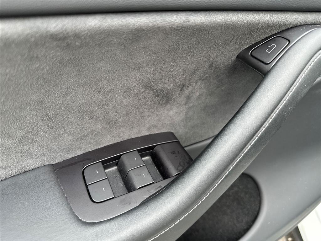 Tesla Model Y Long Range billede 15