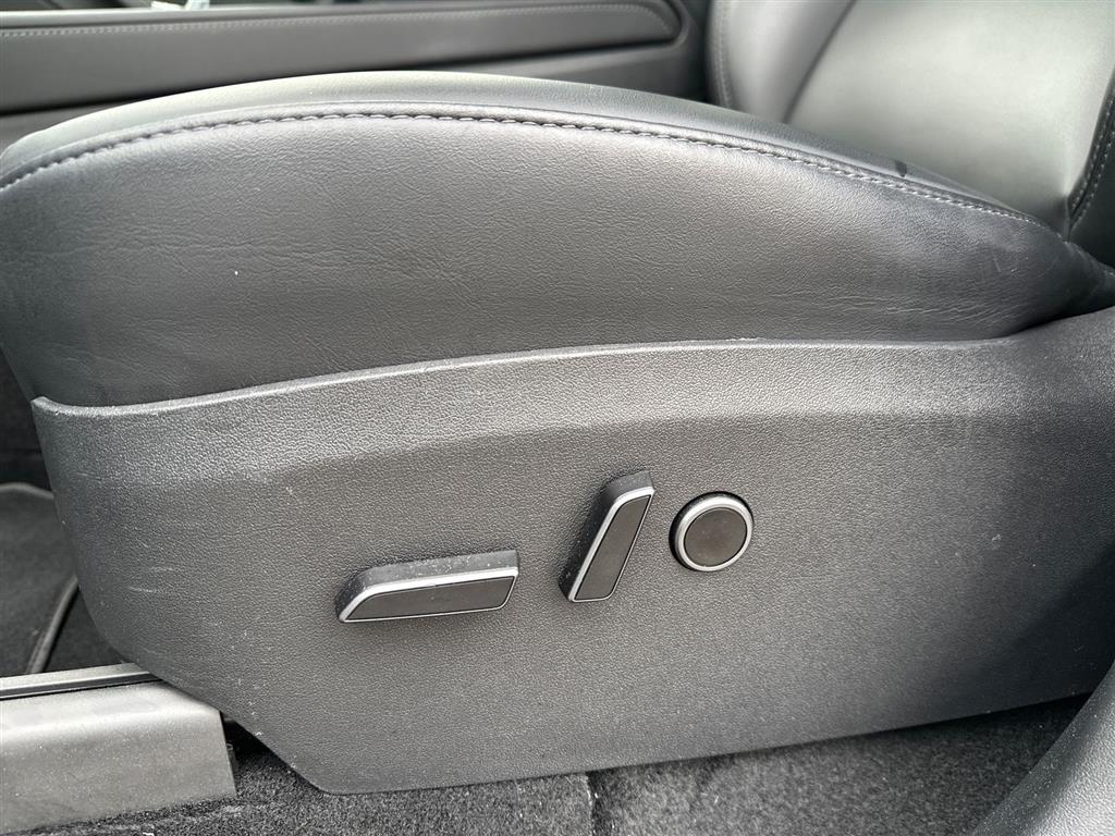 Tesla Model Y Long Range billede 22