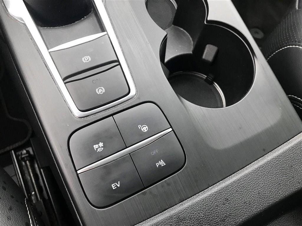 Ford Kuga Vignale billede 11