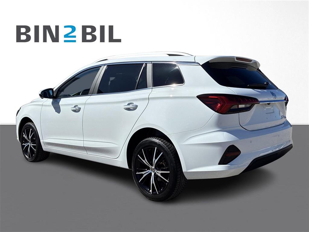 MG MG5 Electric Standard Range Luxury generic.image 3