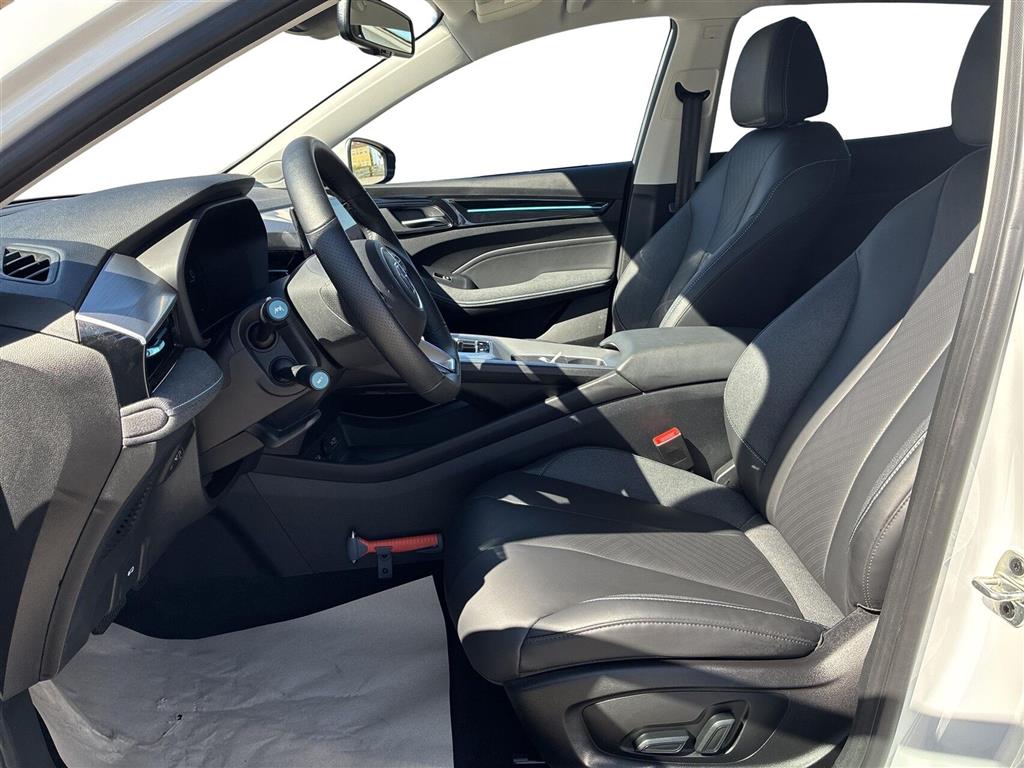 MG MG5 Electric Standard Range Luxury generic.image 12