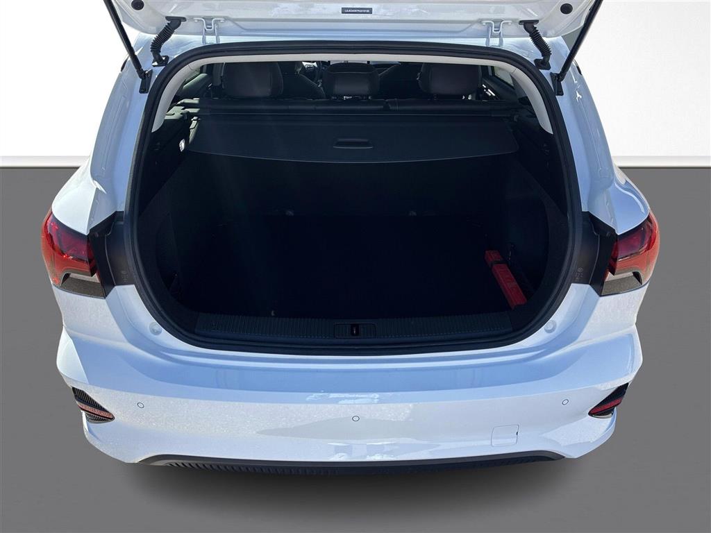 MG MG5 Electric Standard Range Luxury generic.image 6