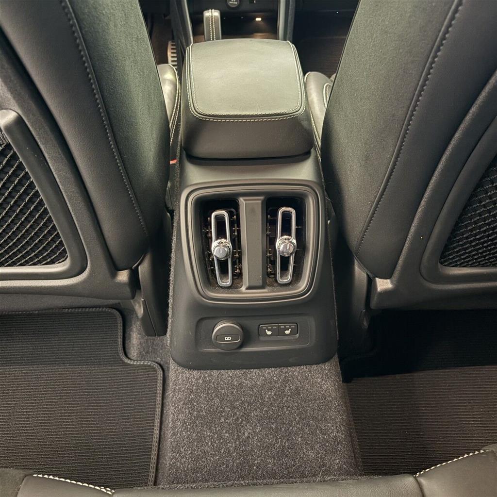 Volvo XC40 R-design billede 16