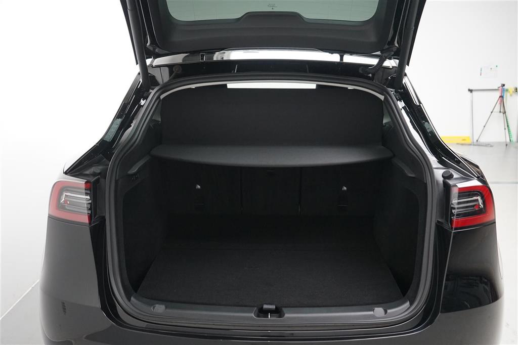 Tesla Model Y Long Range billede 15