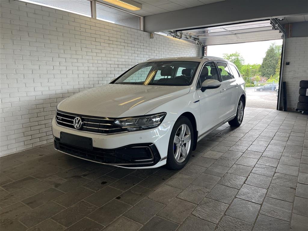 VW Passat GTE