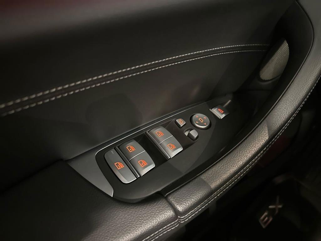 BMW iX3 Charged Plus billede 16