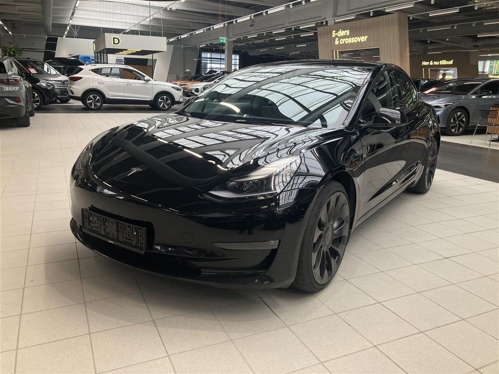 Tesla Model 3 Performance