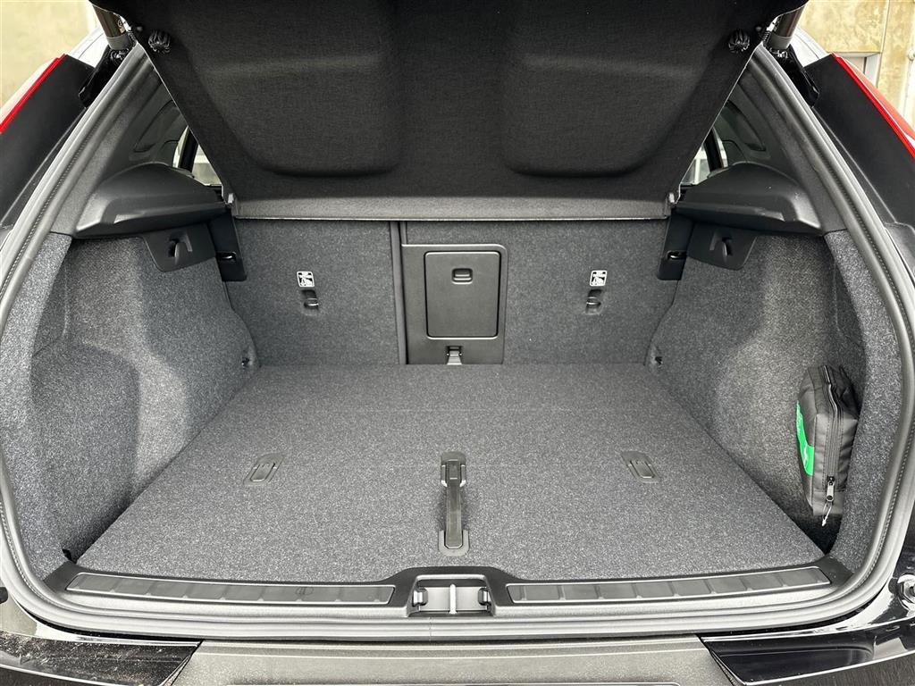 Volvo EX40 Black Edition billede 11