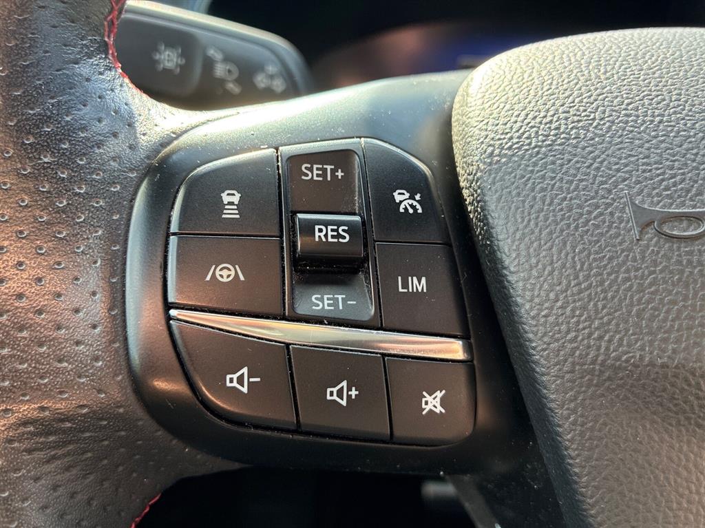 Ford Kuga ST-Line X billede 15