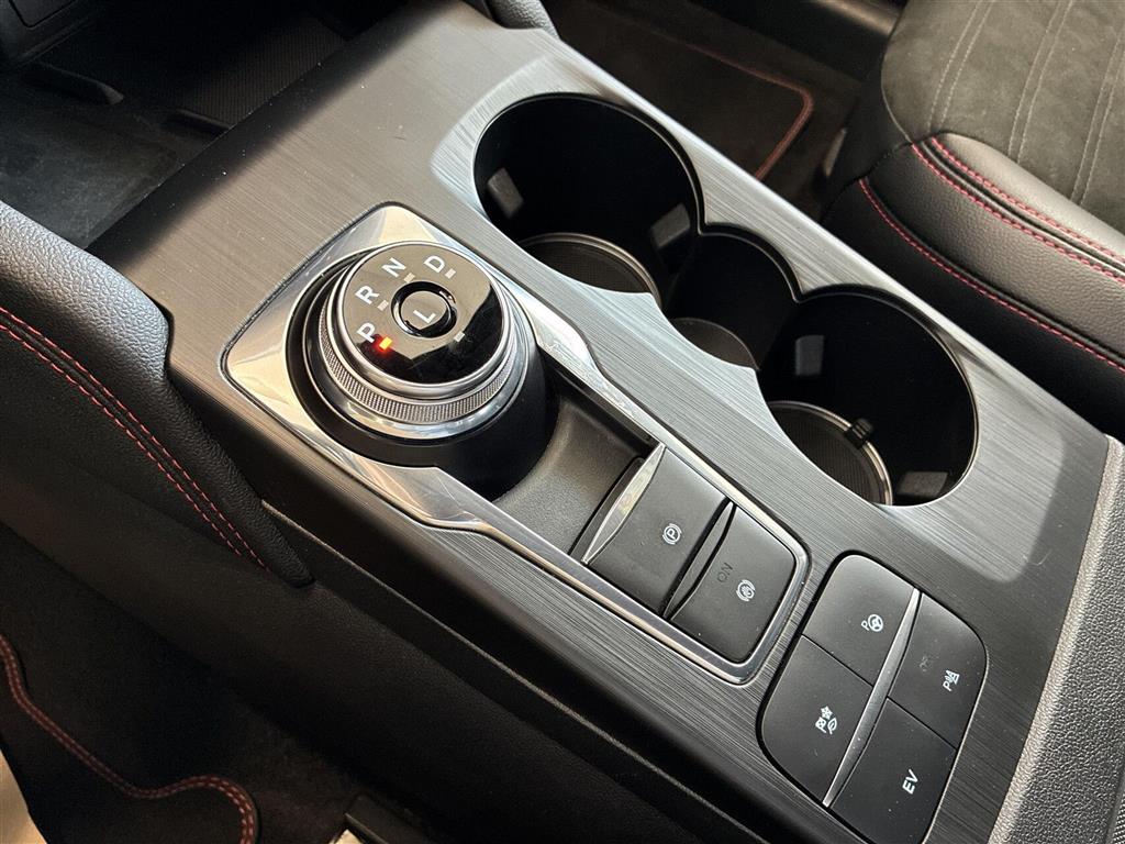 Ford Kuga ST-Line X billede 15