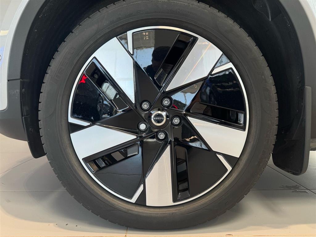 Volvo EX40 Plus billede 28