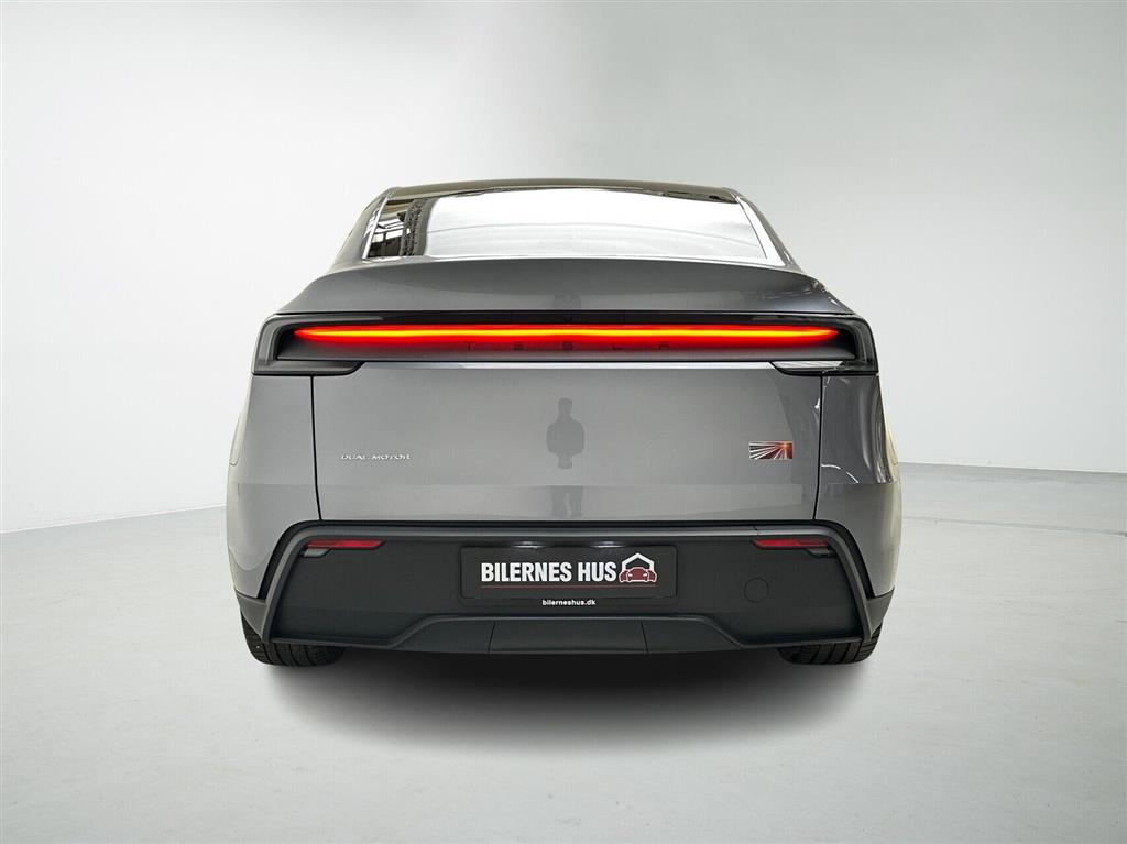 Tesla Model Y Long Range Launch Series billede 8