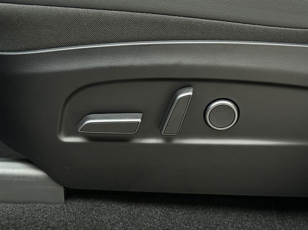 Tesla Model Y Long Range Launch Series billede 18