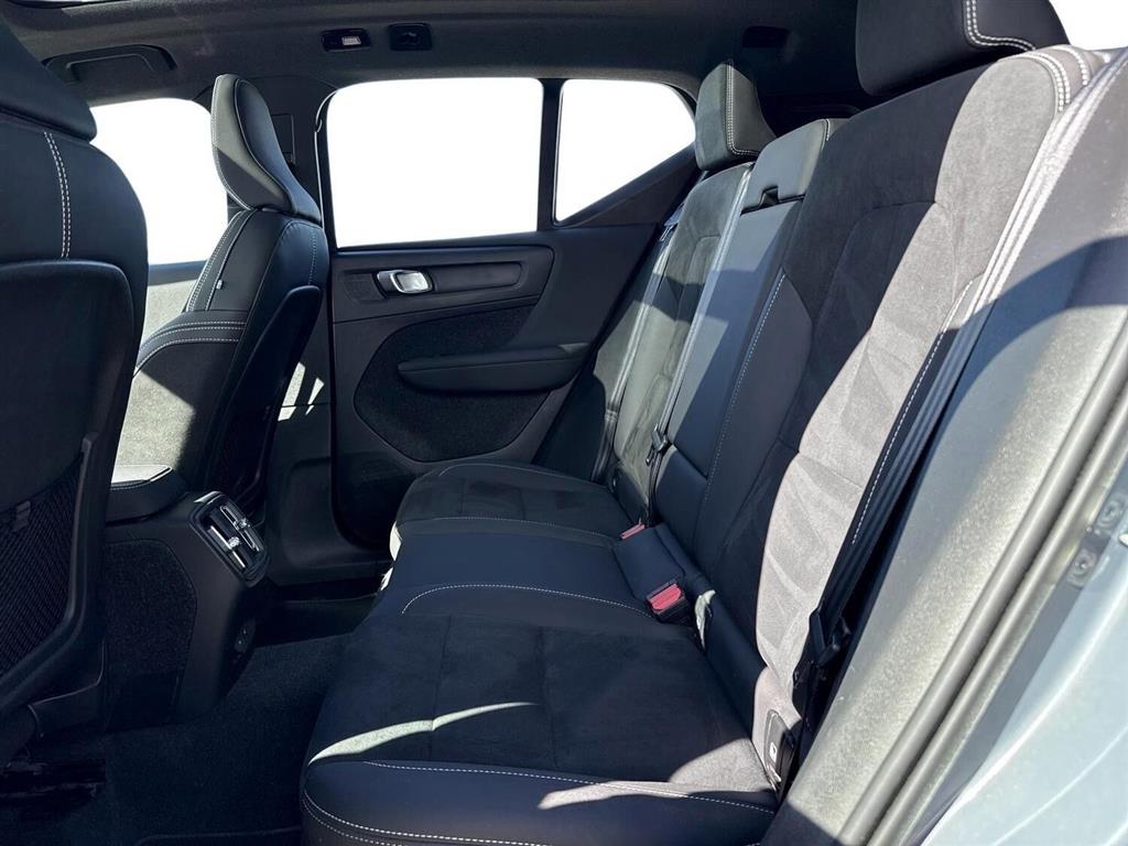 Volvo XC40 Pro generic.image 9