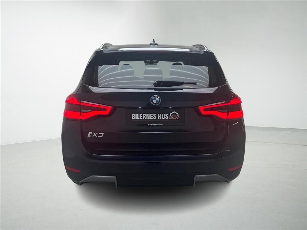 BMW iX3 Charged billede 8