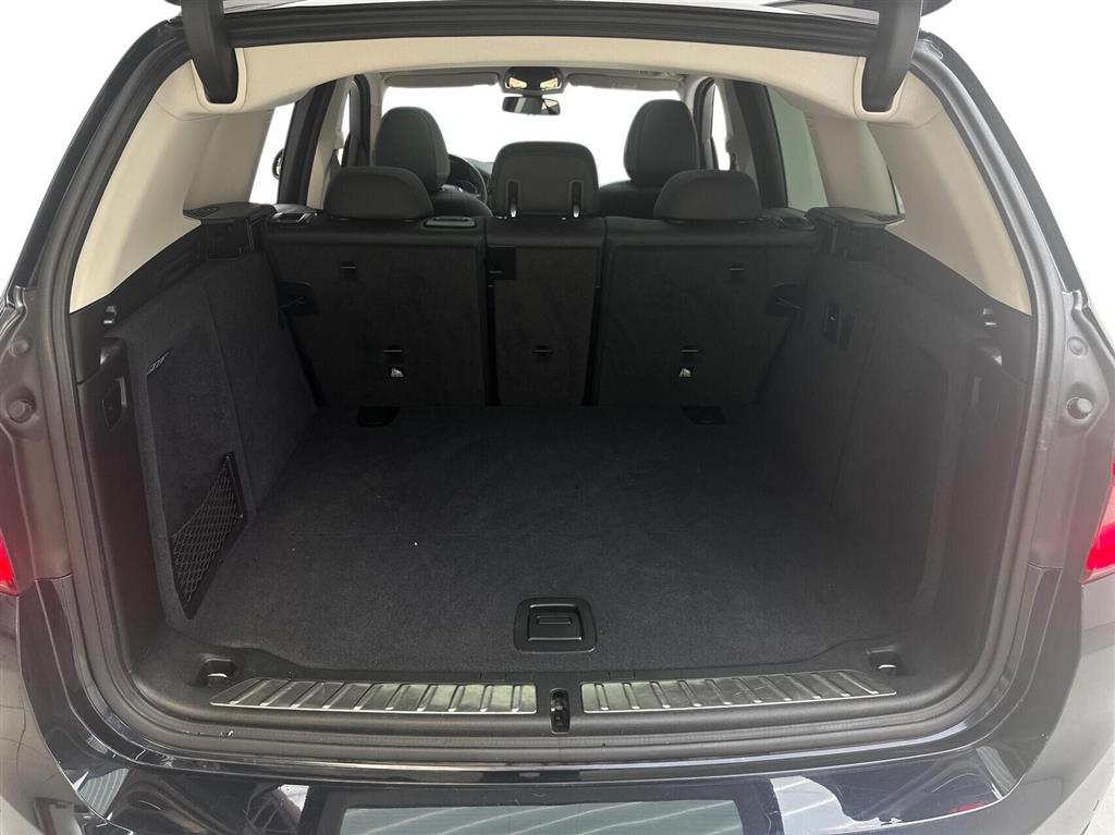 BMW iX3 Charged billede 14