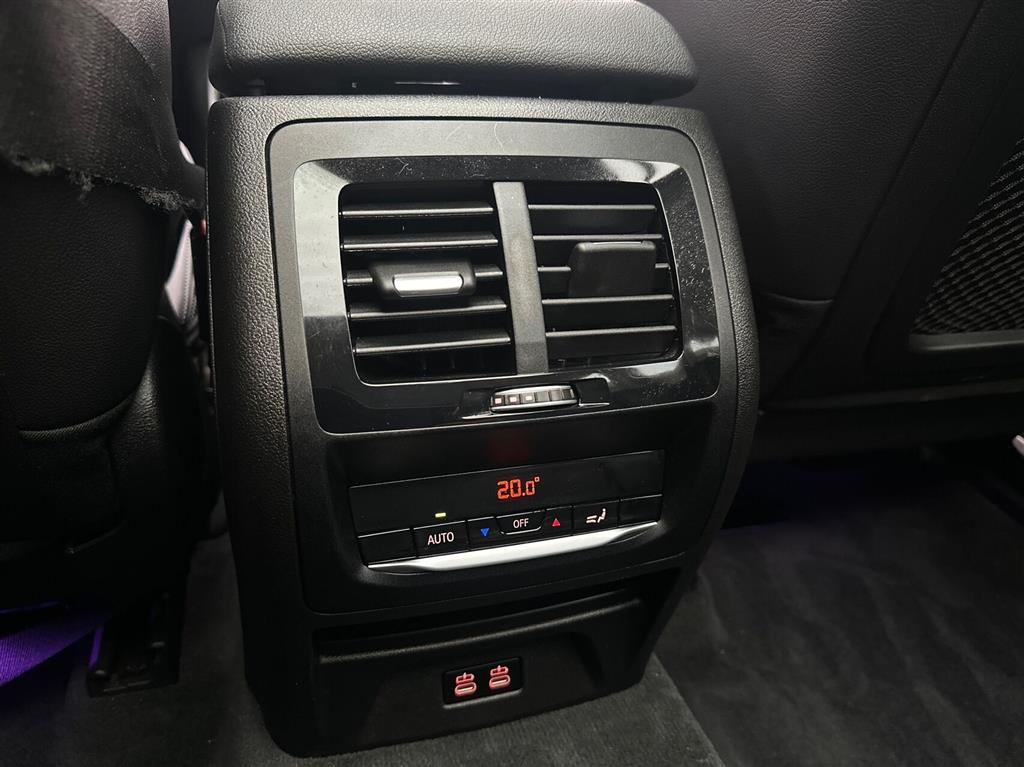 BMW iX3 Charged billede 20