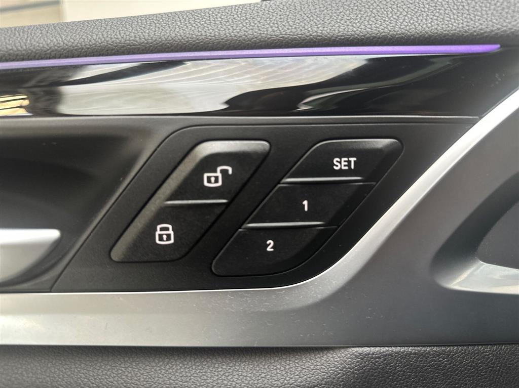BMW iX3 Charged billede 23
