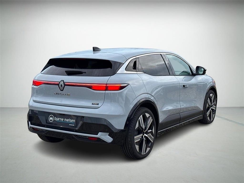 Renault Mégane Iconic generic.image 4