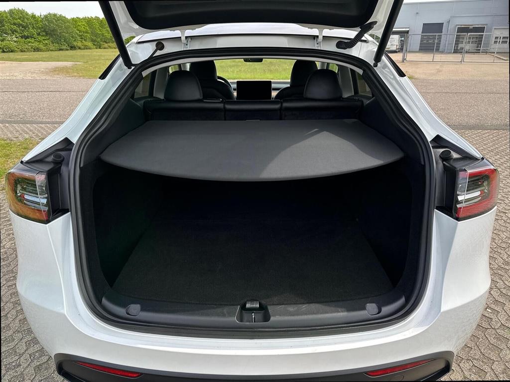 Tesla Model Y Long Range billede 13