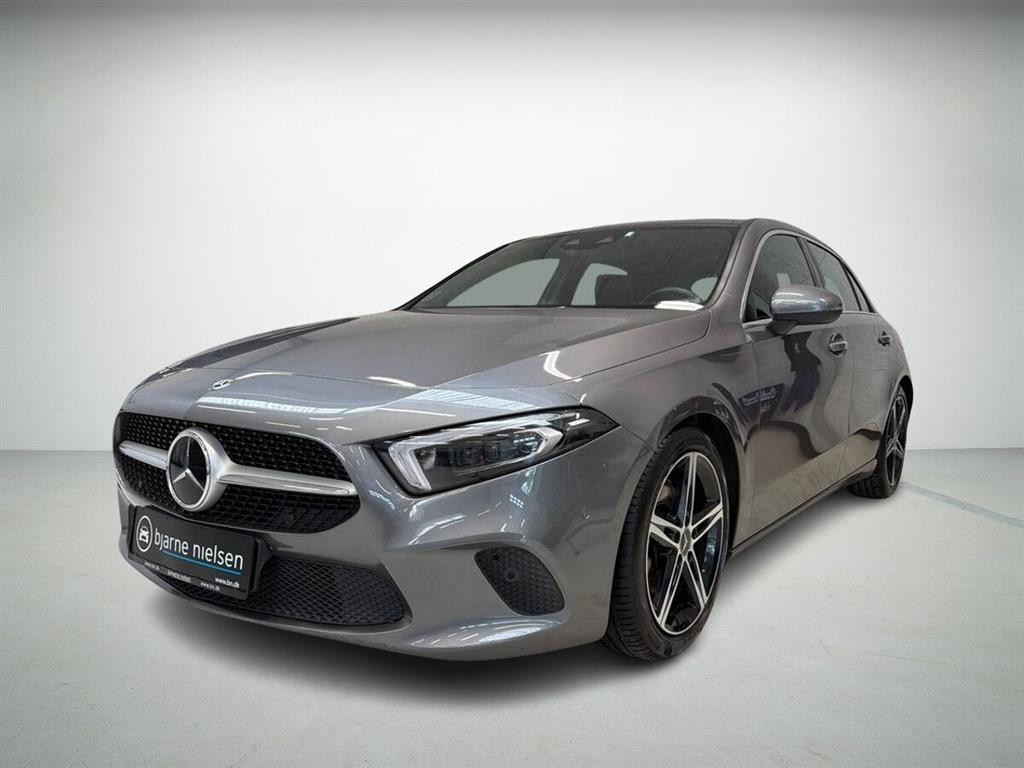 Mercedes-Benz A200 AMG Line