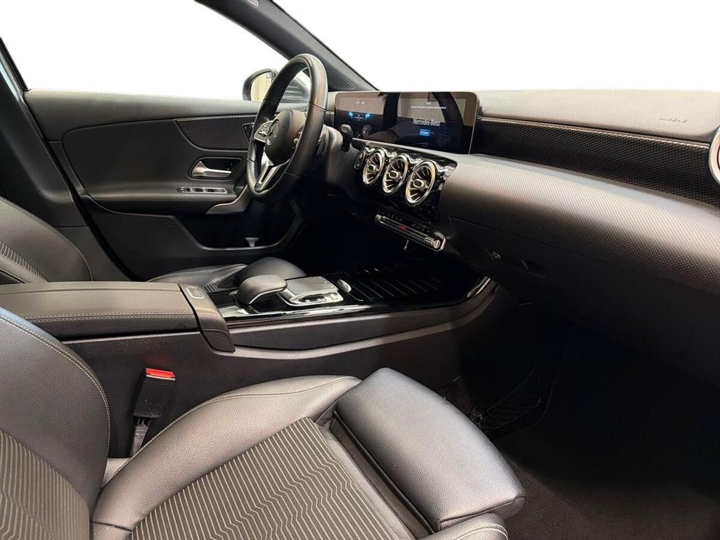 Mercedes-Benz A200 AMG Line billede 10
