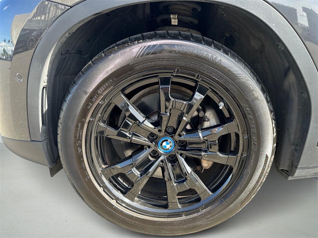 BMW iX3 Charged Plus billede 8