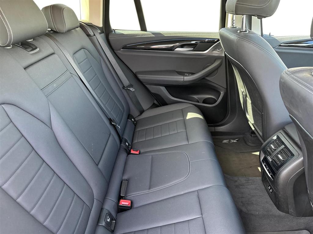 BMW iX3 Charged Plus billede 12