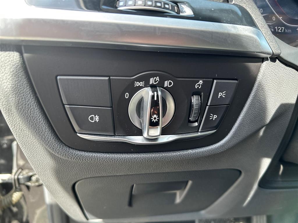 BMW iX3 Charged Plus billede 21