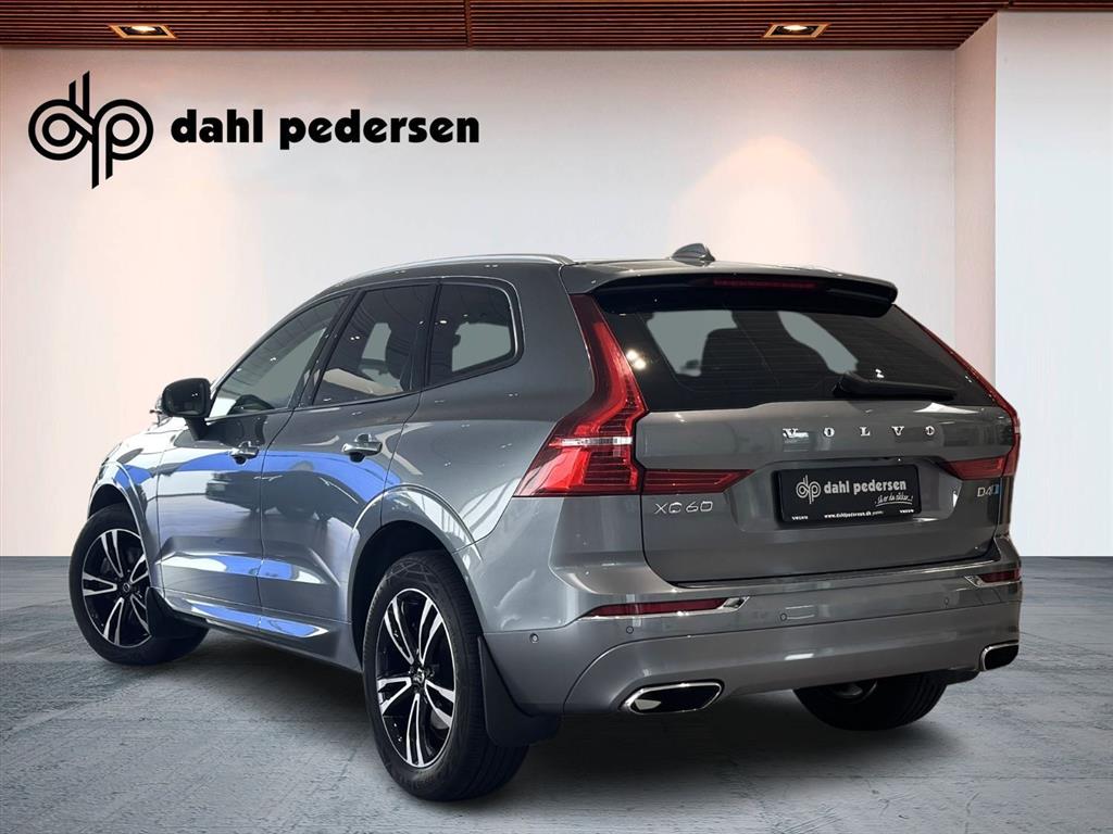 Volvo XC60 Momentum billede 2