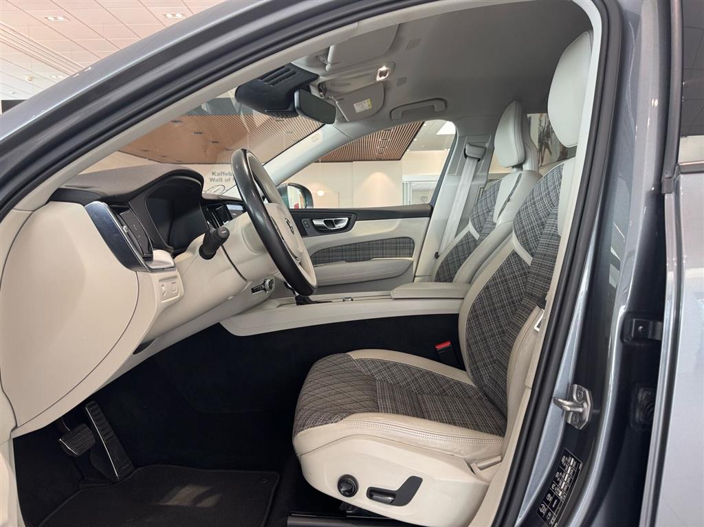 Volvo XC60 Momentum billede 7
