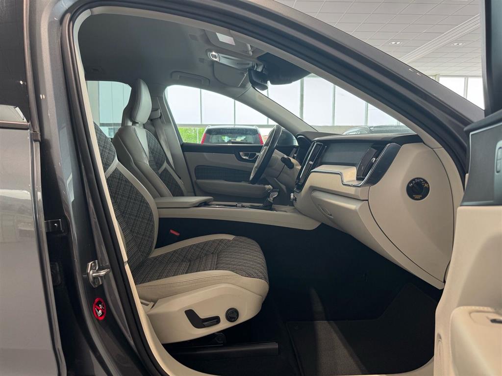 Volvo XC60 Momentum billede 10