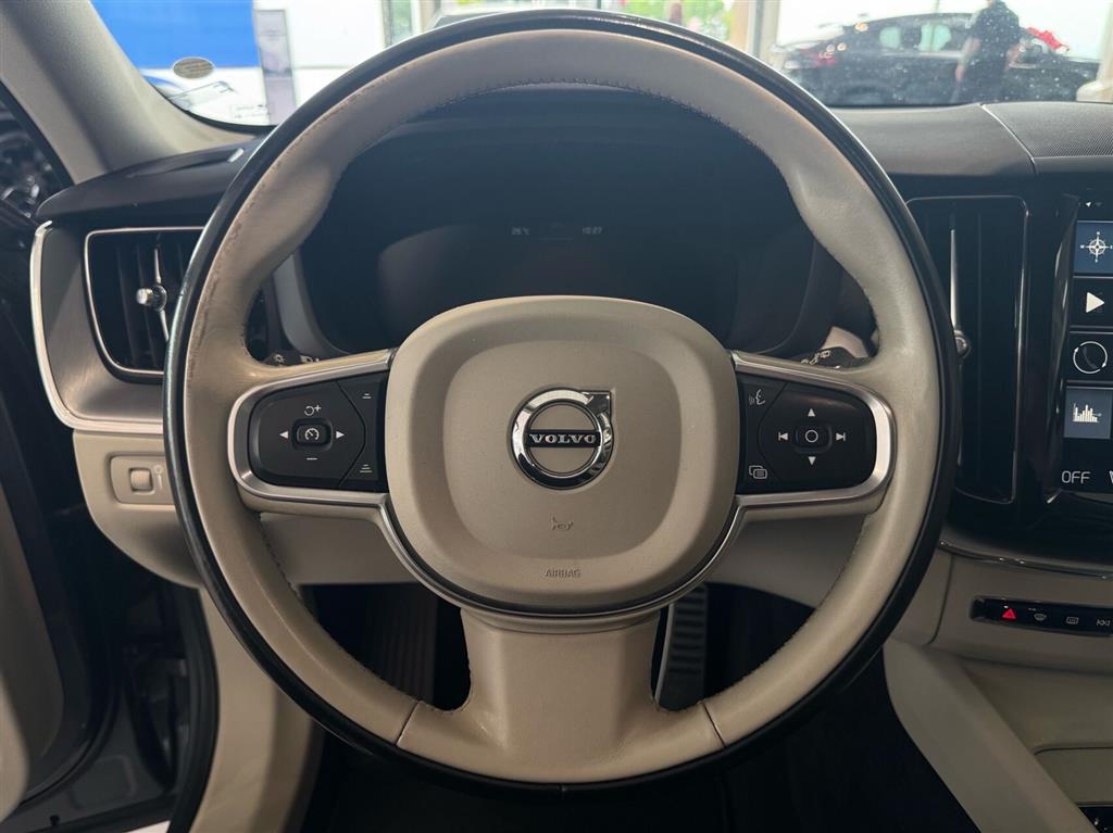 Volvo XC60 Momentum billede 13