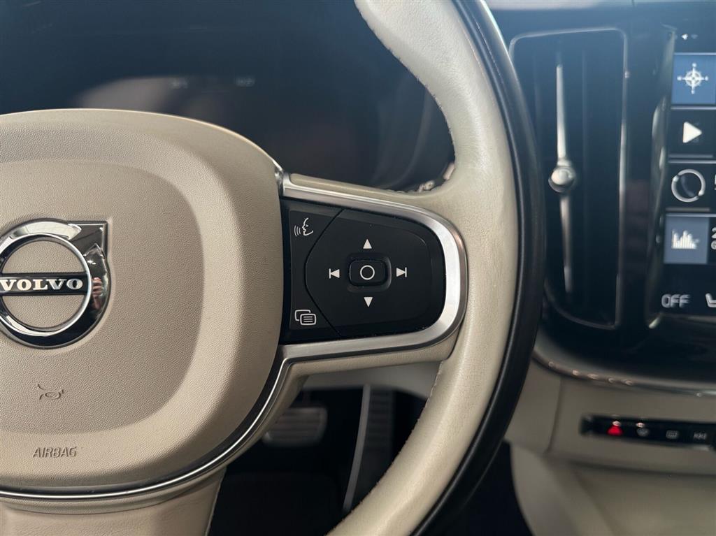 Volvo XC60 Momentum billede 15