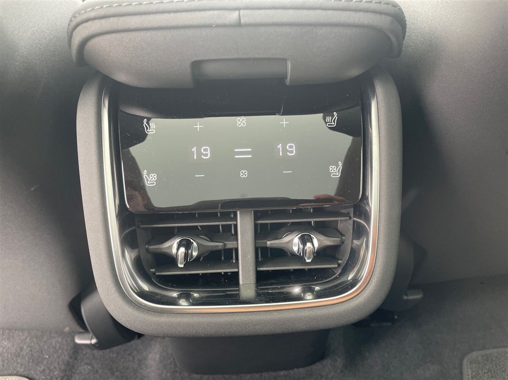 Volvo ES90 Ultra billede 22