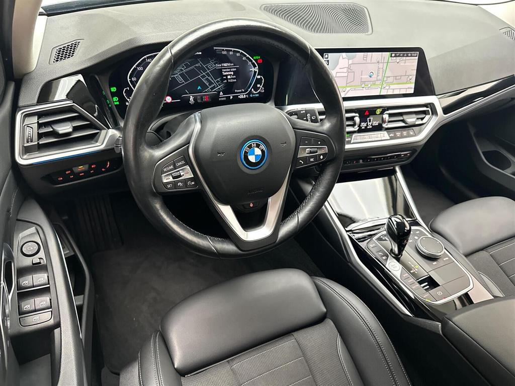 BMW 330e Sport Line billede 4