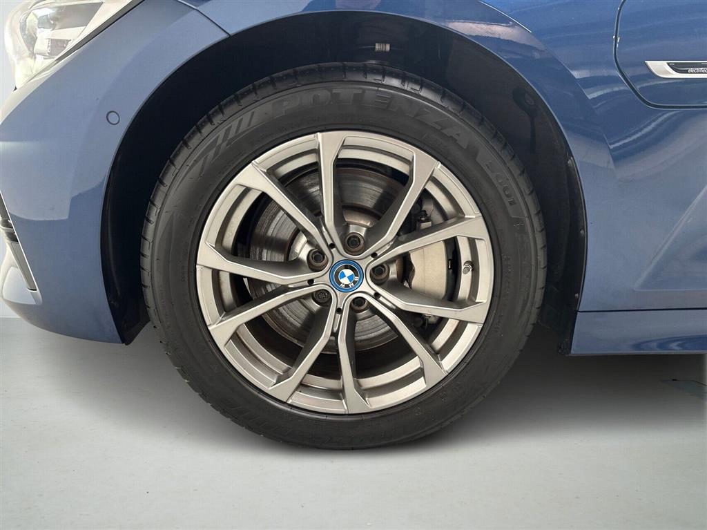 BMW 330e Sport Line billede 9