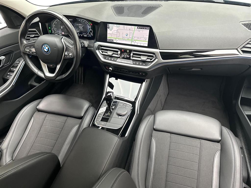 BMW 330e Sport Line billede 11